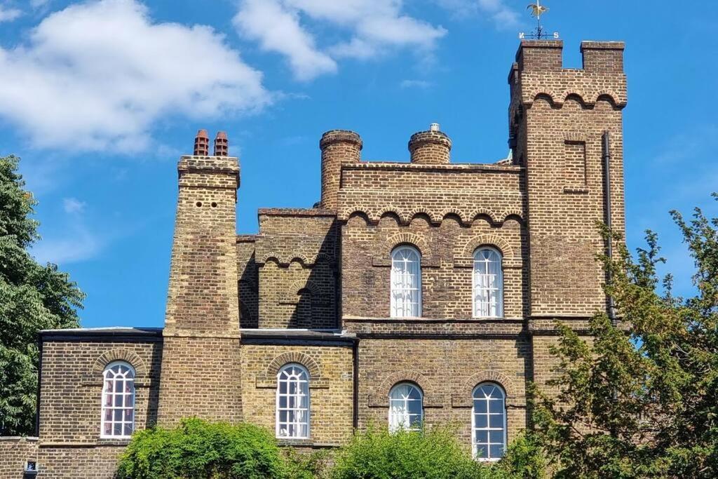 Immaculate 2br Flat, Greenwich, 2 Min Maze Hill St